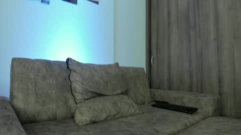 Snapshot of fraiderbrown chatting on December 4, 2:48 pm IM FRAIDER online show from December 4, 2:48 pm