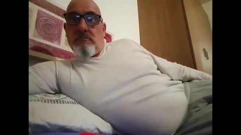 frajimhorm online show from February 17, 6:25 pm