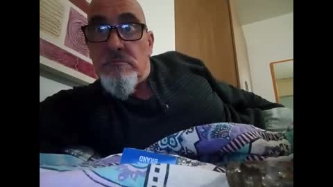 frajimhorm online show from March 17, 7:39 pm