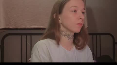 fran_bow online show from March 17, 4:32 pm