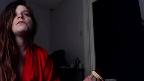 Snapshot of francescafey chatting on February 18, 2:29 am francescafey online show from February 18, 2:29 am