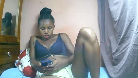 francilla online show from March 3, 6:12 pm