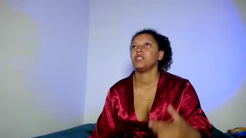 francihot4 online show from April 13, 12:05 am