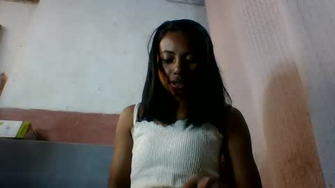 Snapshot of francine1507 chatting on June 12, 6:23 am francine1507 online show from June 12, 6:23 am