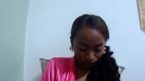 Snapshot of francine925426 chatting on June 16, 4:53 pm francine925426 online show from June 16, 4:53 pm