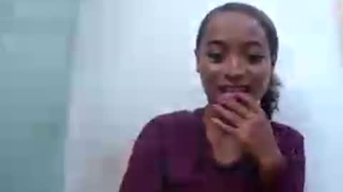 Snapshot of francine925426 chatting on June 30, 6:14 am francine925426 online show from June 30, 6:14 am