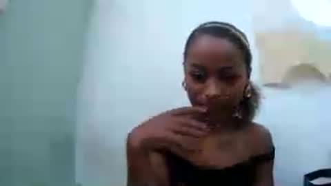 Snapshot of francine925426 chatting on July 16, 6:41 am francine925426 online show from July 16, 6:41 am