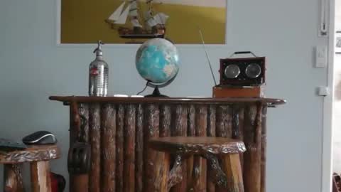 Snapshot of francky34300 chatting on December 18, 10:51 am yogapants online show from December 18, 10:51 am