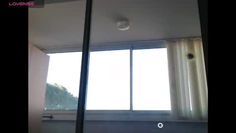 Snapshot of francky34300 chatting on January 7, 11:45 am yogapants online show from January 7, 11:45 am