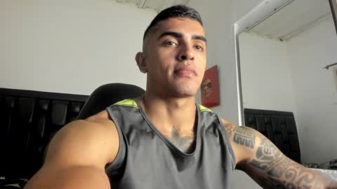 Snapshot of franco_ruiz_ chatting on December 24, 12:44 am franco online show from December 24, 12:44 am