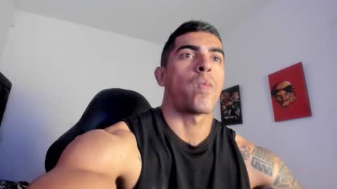 Snapshot of franco_ruiz_ chatting on December 19, 6:15 pm franco online show from December 19, 6:15 pm