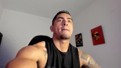 Snapshot of franco_ruiz_ chatting on February 8, 2:20 pm franco online show from February 8, 2:20 pm