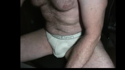 Snapshot of francois4059 chatting on June 2, 5:09 am Franois online show from June 2, 5:09 am