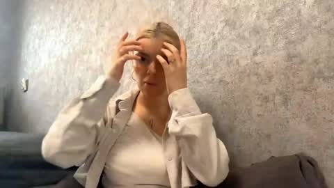 Britney online show from April 29, 9:46 am