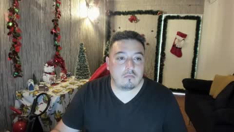 Juan online show from December 2, 9:39 pm