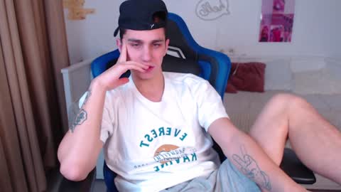 Frank online show from December 8, 6:33 am