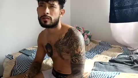 frankdanielsmolano online show from June 17, 2:18 pm