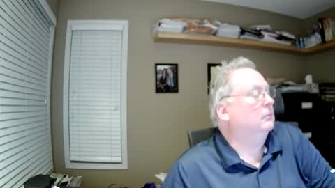 Snapshot of frankie6207 chatting on November 8, 7:19 am frankie6207 online show from November 8, 7:19 am