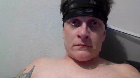 Snapshot of franklyzappa chatting on February 5, 7:29 am Girth Brookes online show from February 5, 7:29 am