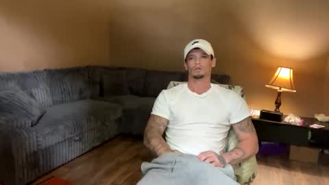 Snapshot of frankoafterdark chatting on May 7, 3:17 pm Franco online show from May 7, 3:17 pm