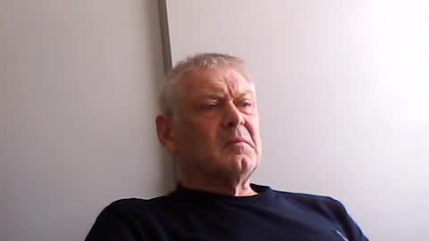 Snapshot of frannkboy61 chatting on June 16, 12:19 pm frannkboy61 online show from June 16, 12:19 pm