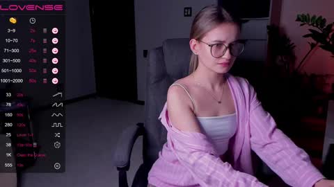 Snapshot of frannpalmer chatting on February 18, 7:30 pm Frann online show from February 18, 7:30 pm