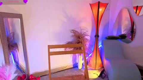 Fransheska online show from May 8, 11:37 am