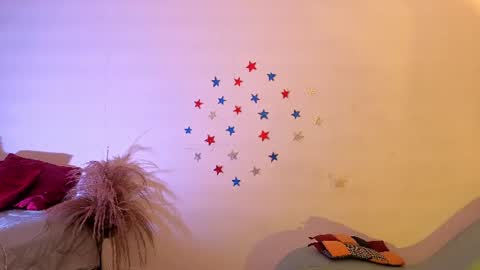 Fransheska online show from July 18, 11:36 am
