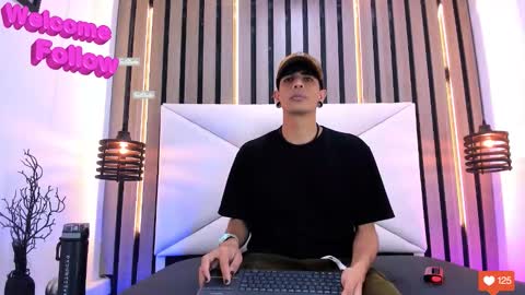 Franvill trato online show from October 22, 7:13 pm