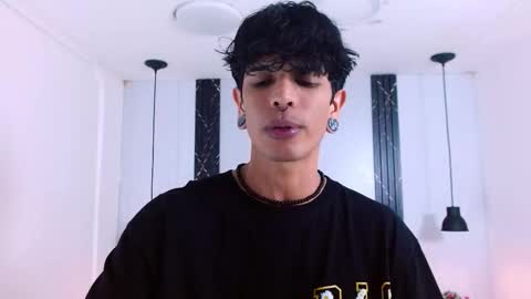 Franvill trato online show from November 25, 7:14 pm