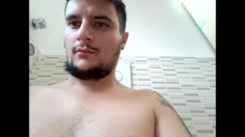 Snapshot of fraromeo2 chatting on October 8, 4:04 pm fraromeo2 online show from October 8, 4:04 pm