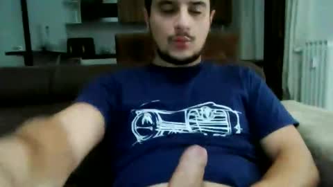 Snapshot of fraromeo2 chatting on October 31, 9:10 am fraromeo2 online show from October 31, 9:10 am