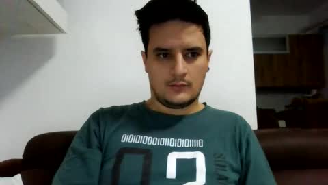 Snapshot of fraromeo2 chatting on January 7, 7:55 am fraromeo2 online show from January 7, 7:55 am