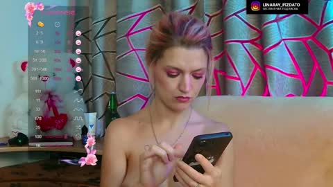 Snapshot of frashpie chatting on December 2, 3:15 am FrashPie online show from December 2, 3:15 am