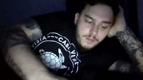 fratersphere568408 online show from April 18, 4:16 am