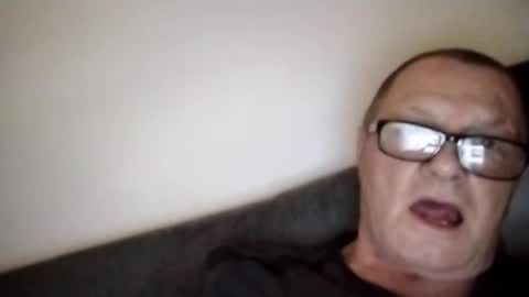 Snapshot of frauenfeind1 chatting on January 17, 9:06 am Wolfi online show from January 17, 9:06 am