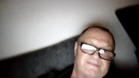 Snapshot of frauenfeind1 chatting on February 21, 7:34 am Wolfi online show from February 21, 7:34 am