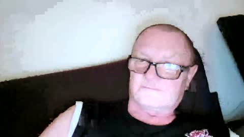 Wolfi online show from August 1, 6:56 am
