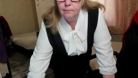 FrauMartha online show from June 4, 12:11 pm