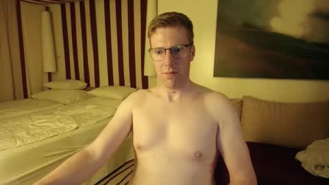 Fraxxy online show from May 20, 12:17 am