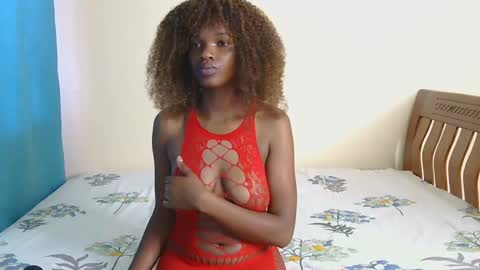 Snapshot of freakky_nessa chatting on February 21, 2:48 pm Nessa-Independent model online show from February 21, 2:48 pm