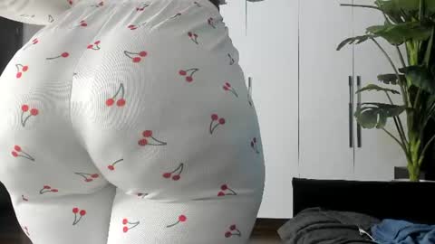 Snapshot of freaky_bad_girl chatting on July 6, 7:16 pm Sandra online show from July 6, 7:16 pm