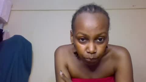 freaky_beauty online show from July 6, 7:27 am