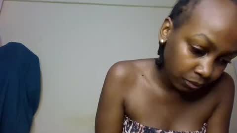 freaky_beauty online show from July 10, 2:52 pm