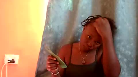 Snapshot of freaky_dolly chatting on January 7, 10:11 am freaky_dolly online show from January 7, 10:11 am