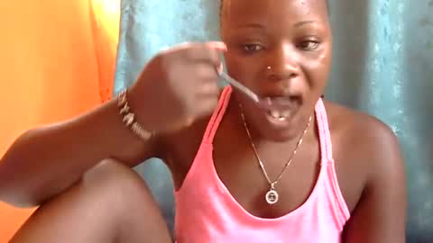Snapshot of freaky_dolly chatting on January 10, 7:57 am freaky_dolly online show from January 10, 7:57 am