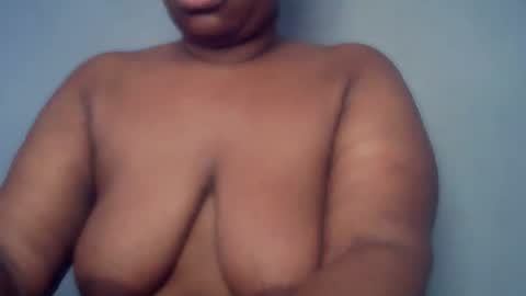 Snapshot of freaky_slut5 chatting on February 2, 4:00 am freaky slut5 online show from February 2, 4:00 am