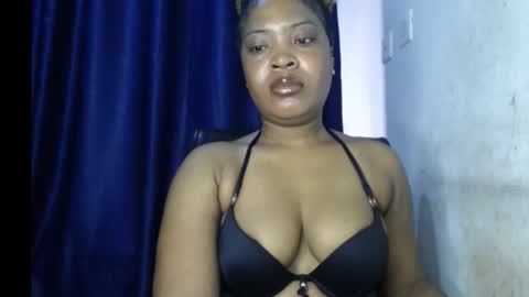 Snapshot of freaky_thickass chatting on September 30, 7:57 am Lily online show from September 30, 7:57 am