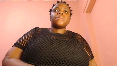 Snapshot of freakyboobsxx chatting on July 21, 2:19 pm Kimmy online show from July 21, 2:19 pm