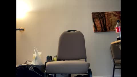 Snapshot of freakybubba chatting on December 28, 8:25 pm Freakybubba online show from December 28, 8:25 pm